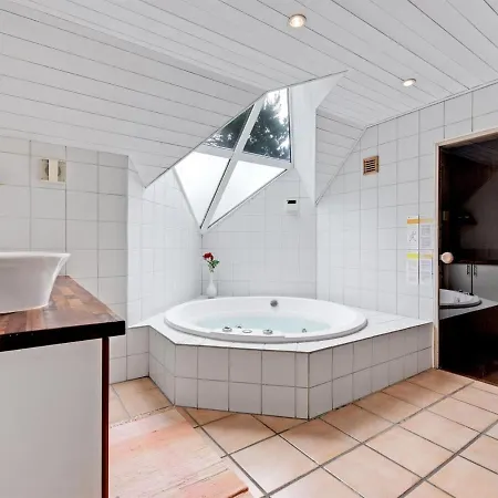 Hunno - 3km From The Sea In Western Jutland By Interhome *